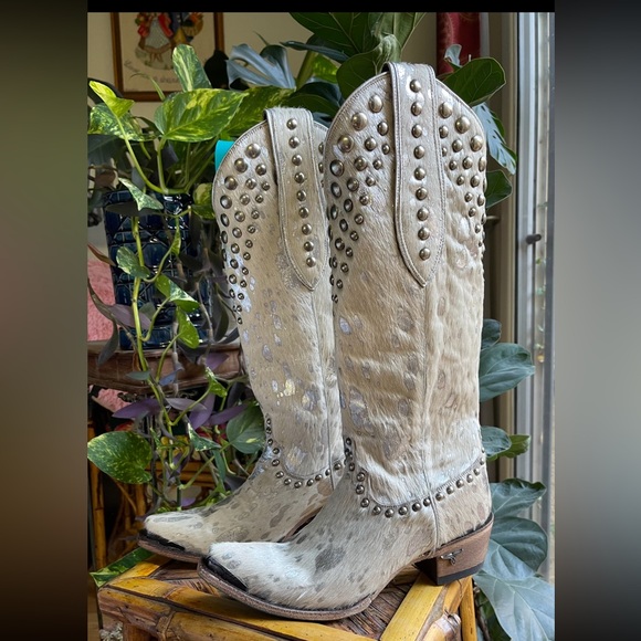 Lane Shoes - LANE White “Silver Charo” Wild Hair Bridal Western Wedding Boots GORGEOUS Sz 7.5